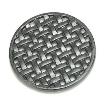 Minuteman TWI-03 Round Cast Iron Lattice Trivet